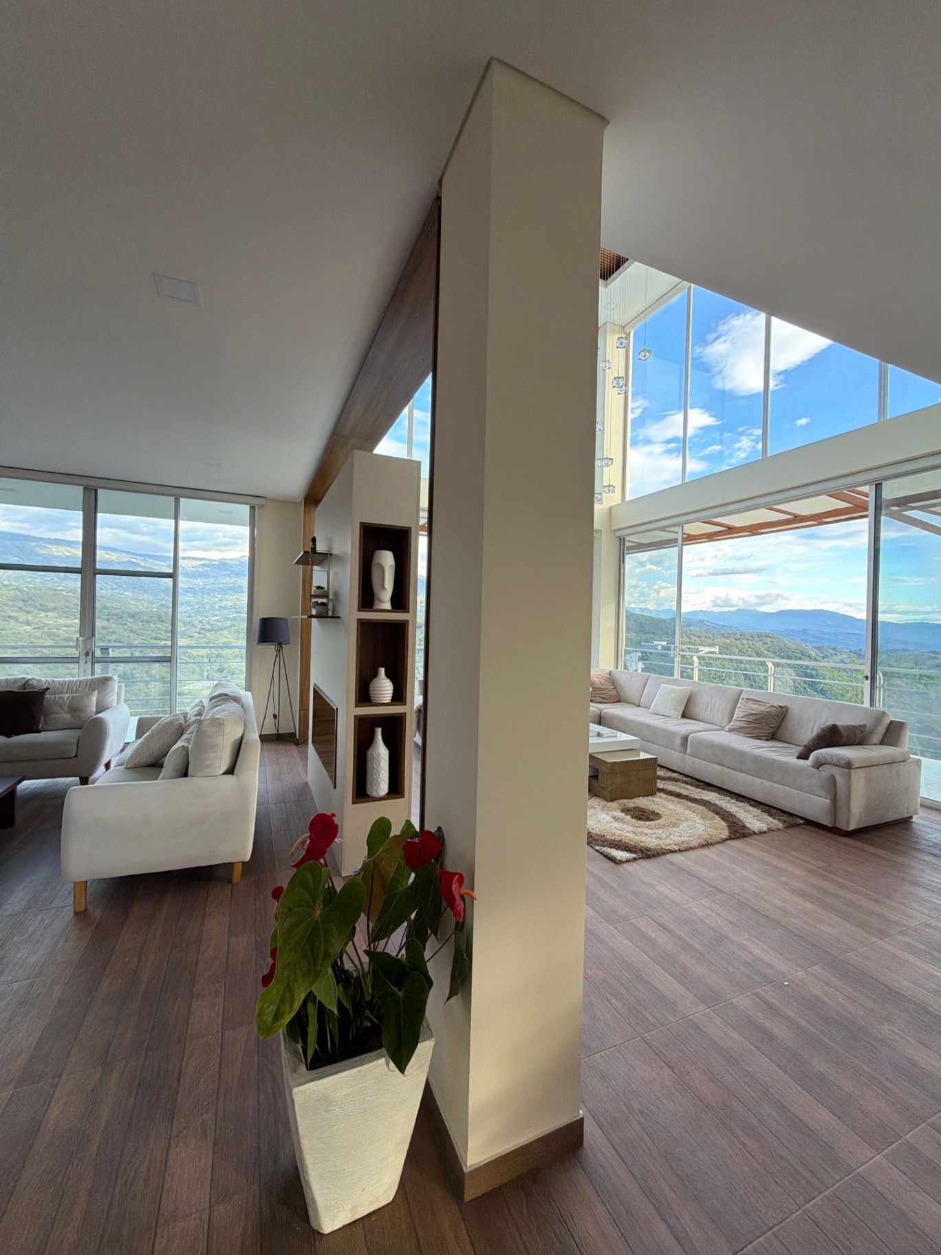 Vista interior con doble sala